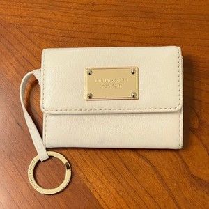 Michael Kors Wallet . Off White Small Wallet.